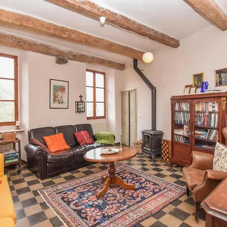 Pet Friendly In With Kitchen * Castel Vittorio