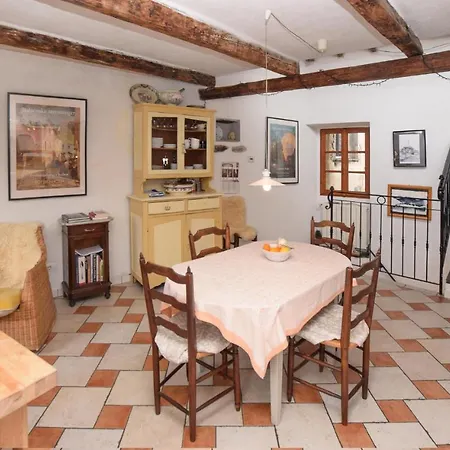 Pet Friendly In With Kitchen * Castel Vittorio